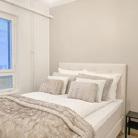 Aurora By Booklapland * Rovaniemi